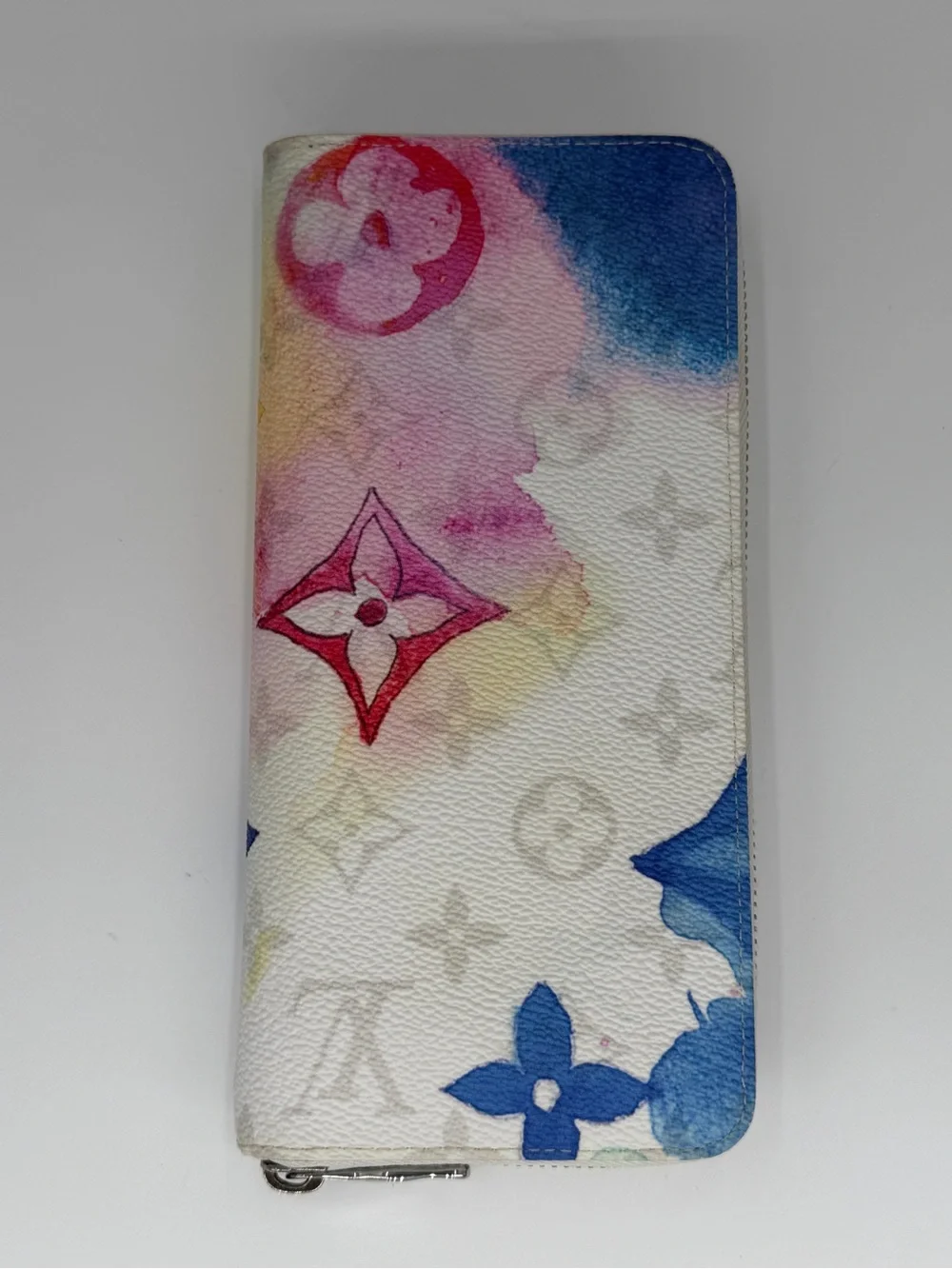 Louis Vuitton Zippy Watercolor Monogram Vertical Wallet Great Condition🩷💙💜💛 - Picture 2 of 12